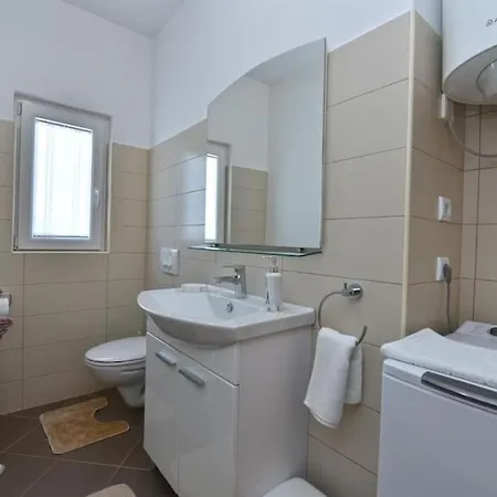 Apartmán Quietly Country Terrace In Istra Pifari