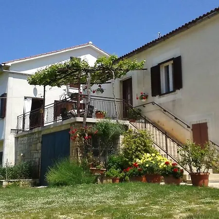 Quietly Country Terrace In Istra Apartmán Pifari